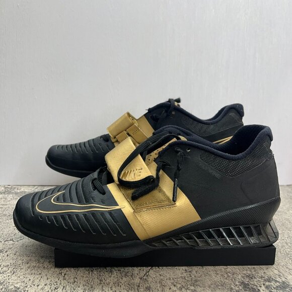 Nike Mens Weight Lifting Black and Gold Romaleos Size 11